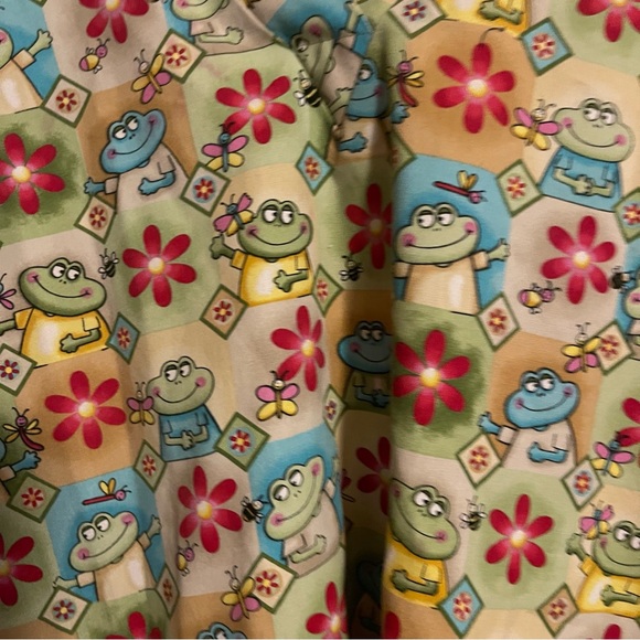 Colorful Patterned Women's Top - Picture 4 of 13